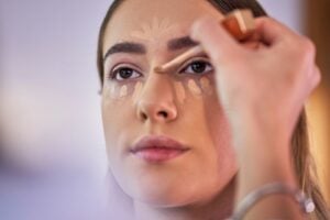 How To Contour: Grasp Make-up Contouring In 6 Simple Steps