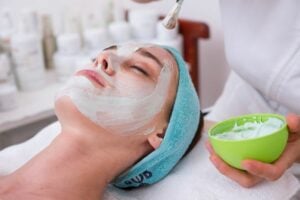 Why You Will Love the Advantages of Facials